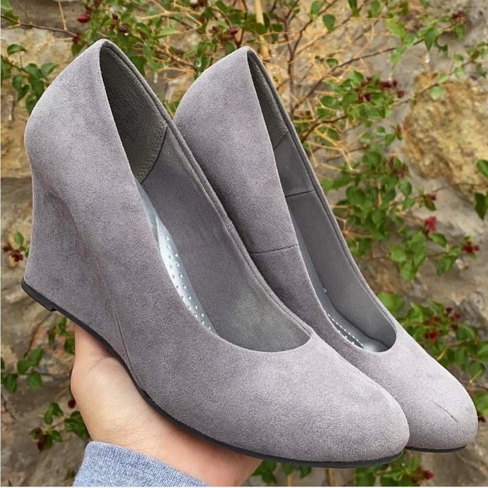 Elegant Gray Women's Suede Wedge Heels